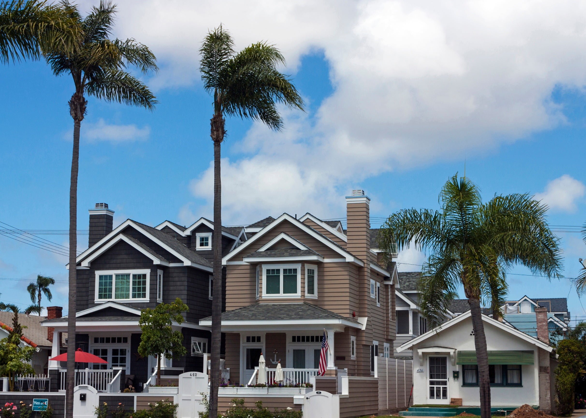 brown home in Tampa, FL